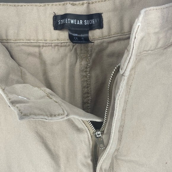 SWS - Beige Cargo Pants - Large - Picture 3 of 3